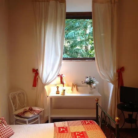 Apartment Michelangeli-private Parking *