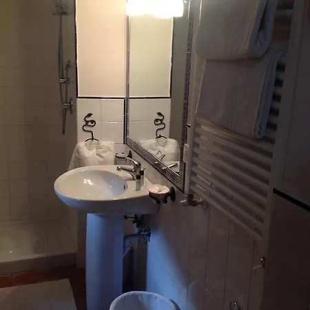 Michelangeli-private Parking